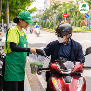Bạn Được Lợi Gì Khi Rau Má Mix KHÔNG Nhượng Quyền?