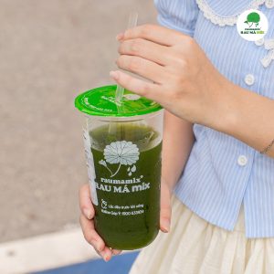 Cần tây có mùi thơm đặc trưng, vị rau rõ và cảm giác thanh hơn so với phần lớn các loại nước ép thiên về vị ngọt của trái cây.